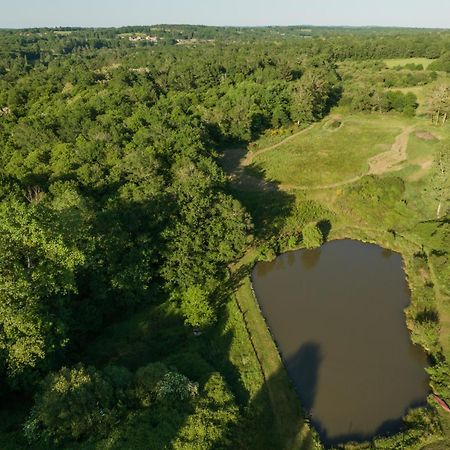 La Ferme Du Pont De Maumy, Cabane Au Bord De L'Etang Et Bain Nordique Busserolles Екстер'єр фото