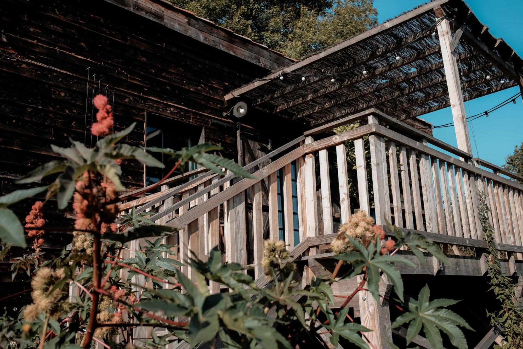 La Ferme Du Pont De Maumy, Cabane Au Bord De L'Etang Et Bain Nordique Busserolles Екстер'єр фото
